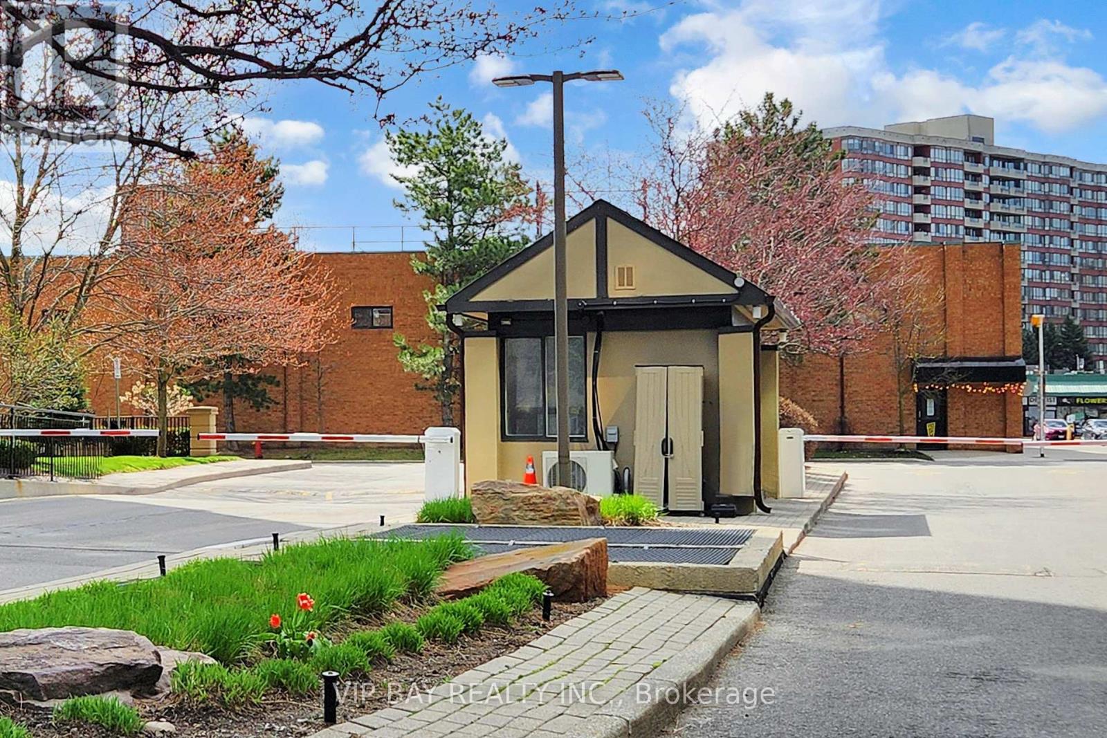 524 - 32 Clarissa Drive, Richmond Hill, Ontario  L4C 9R7 - Photo 38 - N13034502