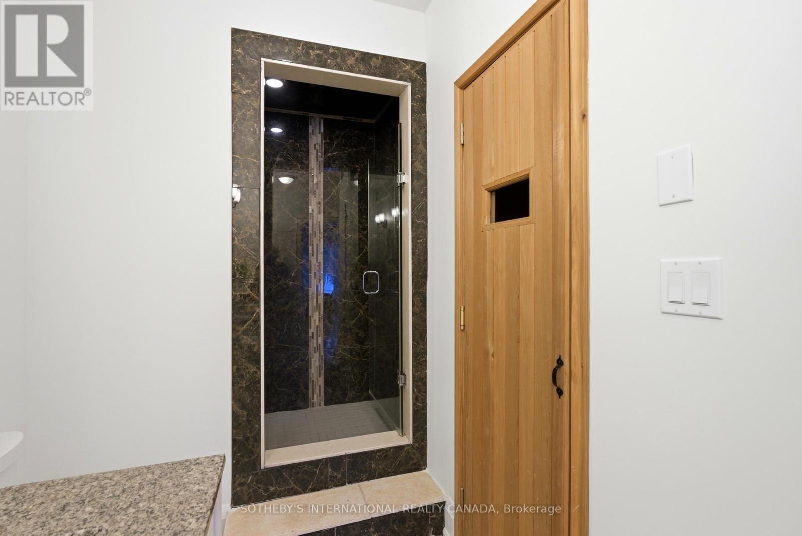 7 Ridgewood Court, Oro-Medonte, Ontario  L0L 2L0 - Photo 35 - S12816760