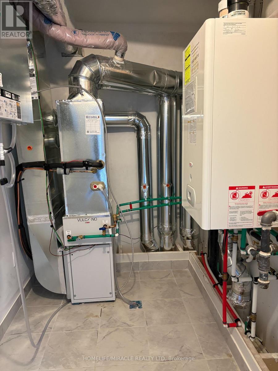 211 - 15100 Yonge Street, Aurora, Ontario  L4G 4C8 - Photo 43 - N13039904