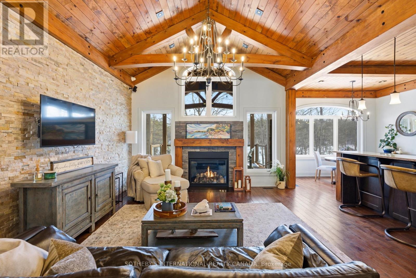 7 Ridgewood Court, Oro-Medonte, Ontario  L0L 2L0 - Photo 5 - S12816760