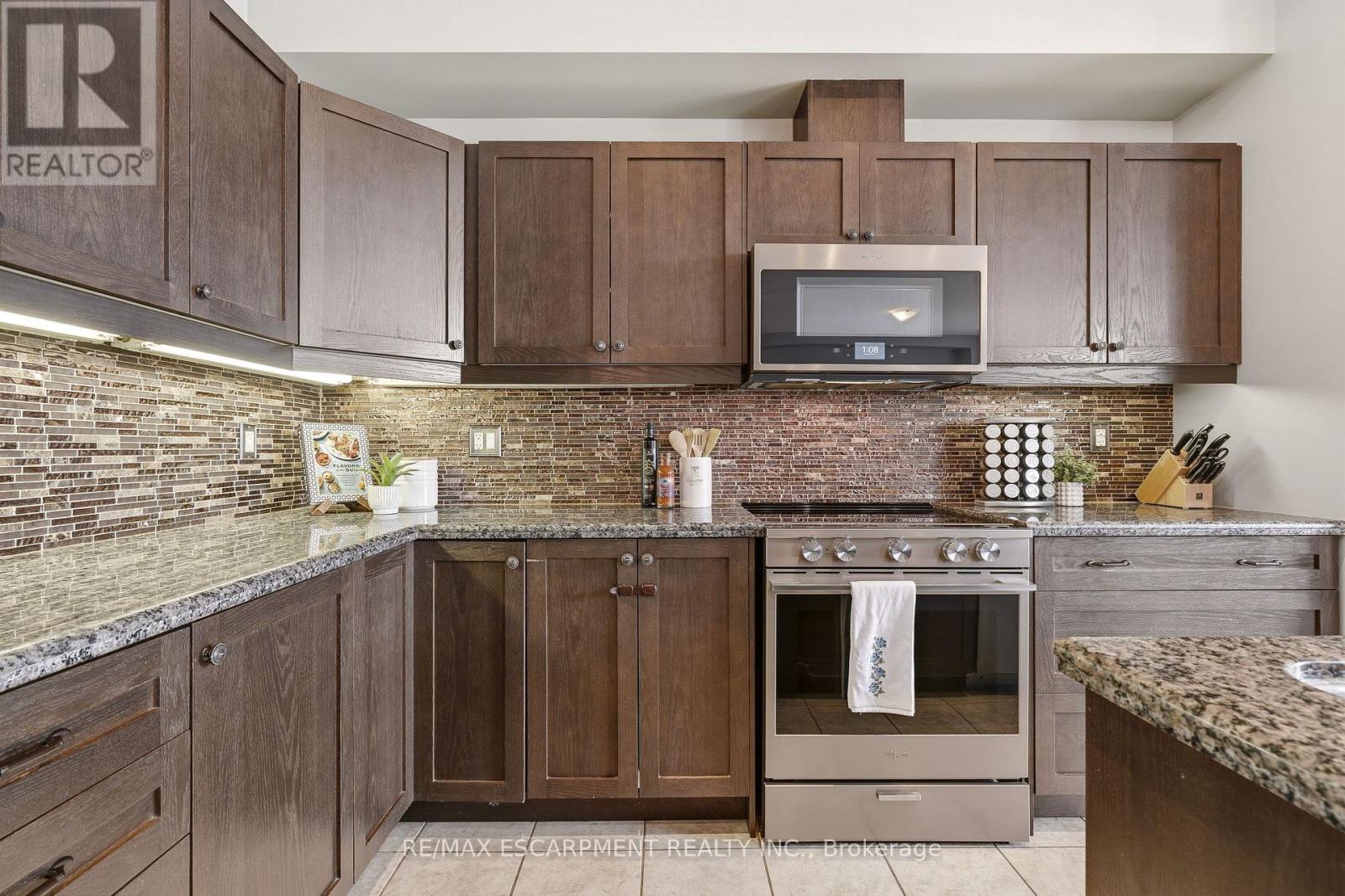 21 House Lane, Hamilton, Ontario  L9K 0G1 - Photo 5 - X13039654