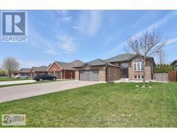 867 WESTWOOD DRIVE, Lakeshore, Ontario