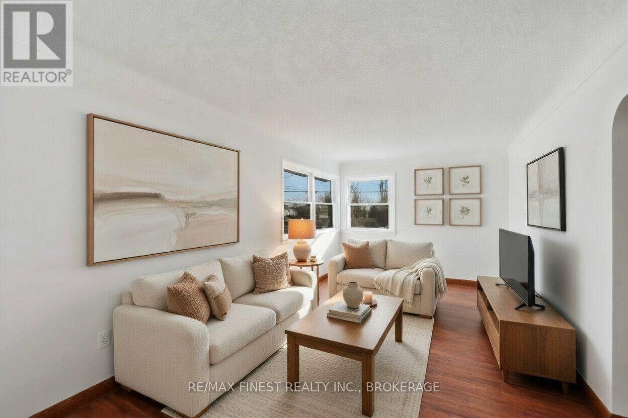 39 Lennox Street, Kingston, Ontario  K7M 4S3 - Photo 6 - X12923484