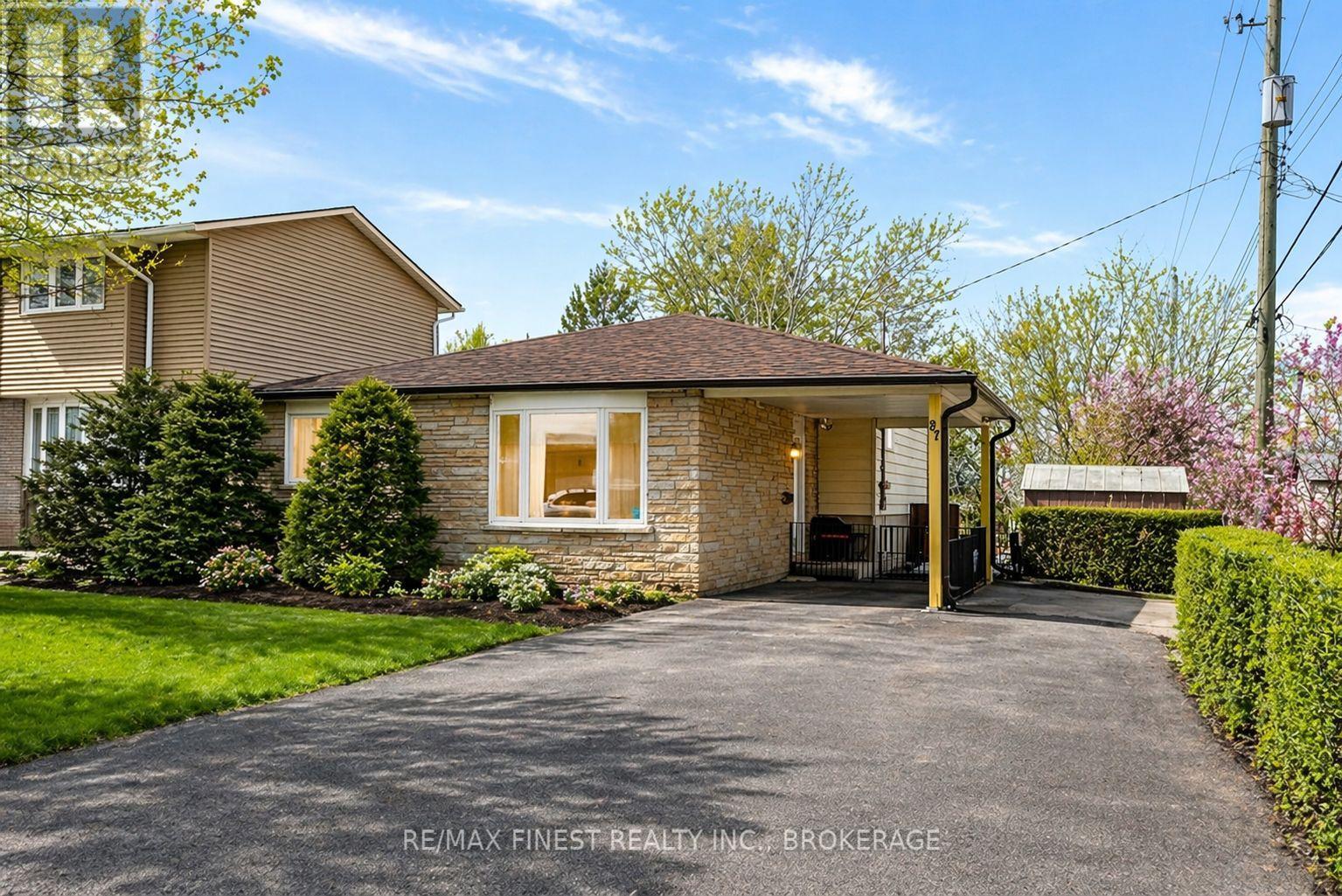 87 OLD OAK ROAD, Kingston, Ontario