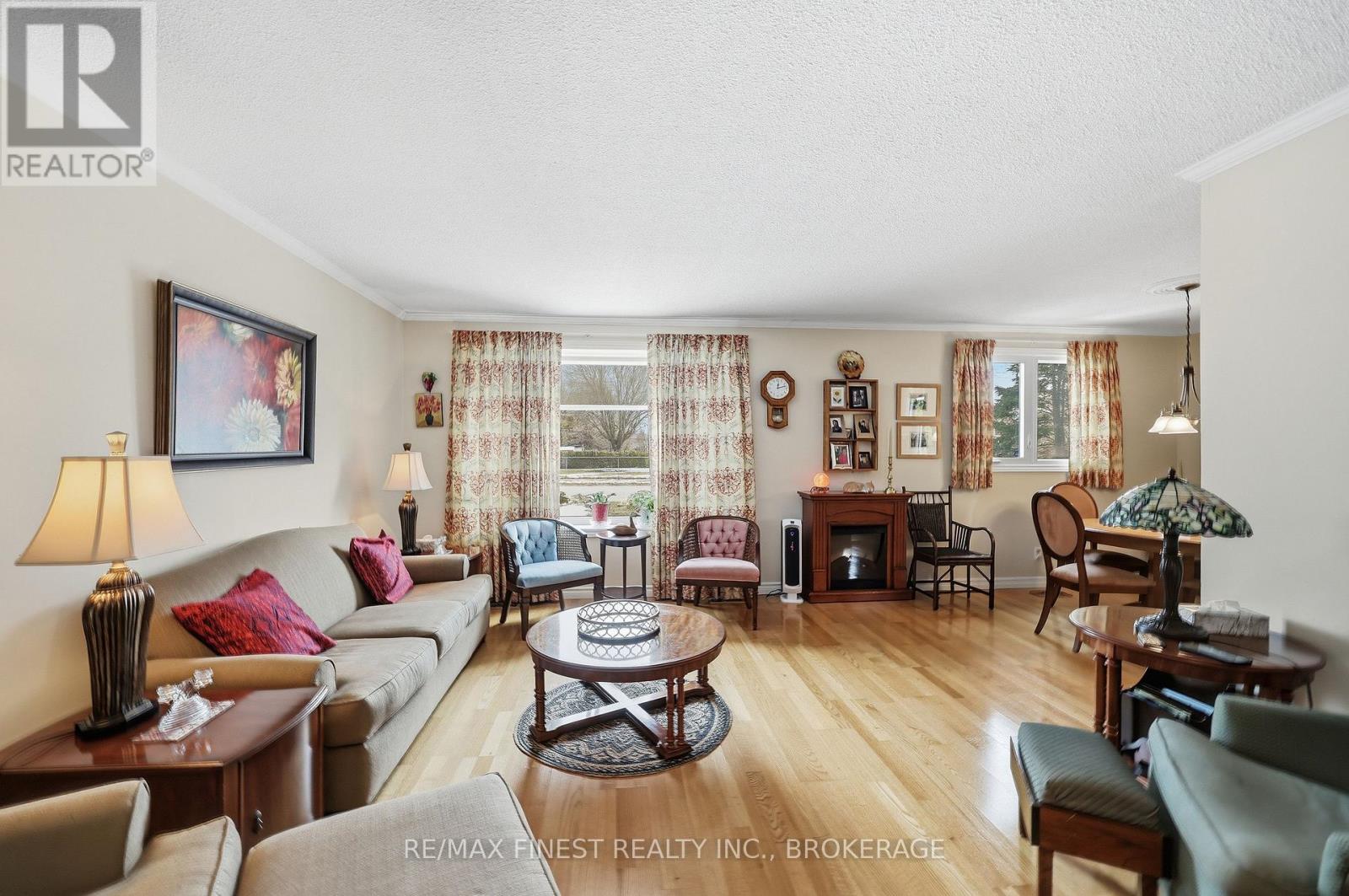 87 Old Oak Road, Kingston, Ontario  K7M 6X2 - Photo 15 - X12981182