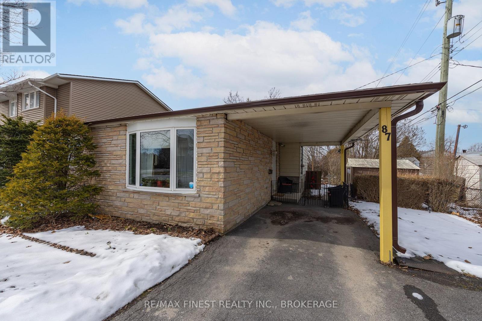 87 Old Oak Road, Kingston, Ontario  K7M 6X2 - Photo 3 - X12981182