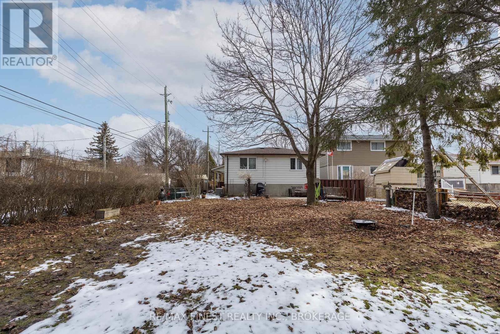 87 Old Oak Road, Kingston, Ontario  K7M 6X2 - Photo 8 - X12981182