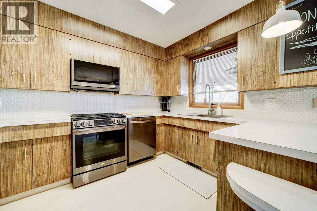 1815 Lakepoint Road S, Lethbridge, Alberta  T1K 3H5 - Photo 15 - A2297310