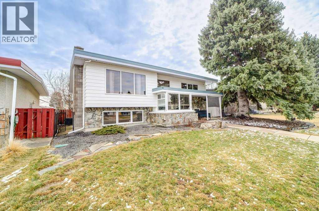 1815 Lakepoint Road S, Lethbridge, Alberta  T1K 3H5 - Photo 2 - A2297310