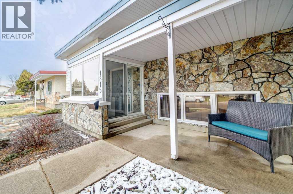 1815 Lakepoint Road S, Lethbridge, Alberta  T1K 3H5 - Photo 3 - A2297310