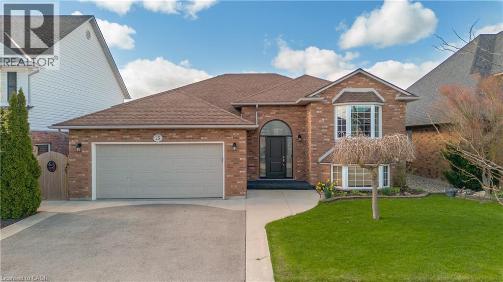 15 LAS Road, Smithville, Ontario