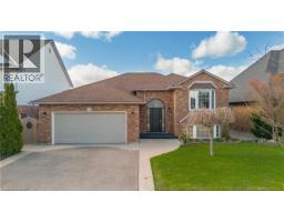 15 LAS Road, Smithville, Ontario