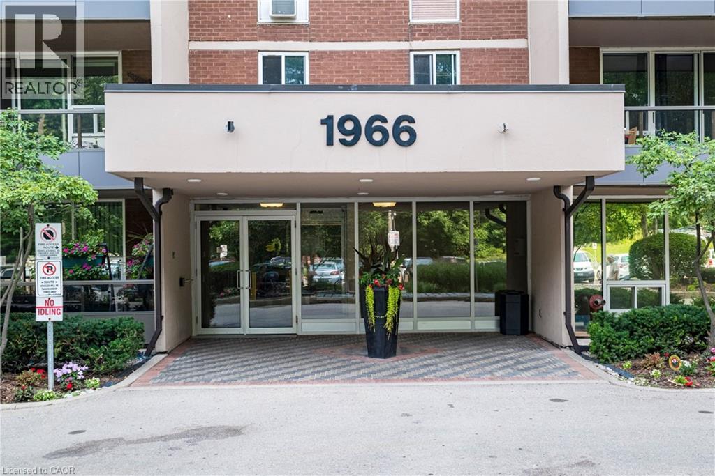 1966 W Main Street W Unit# 1102, Hamilton, Ontario  L8S 1J6 - Photo 2 - 40822860