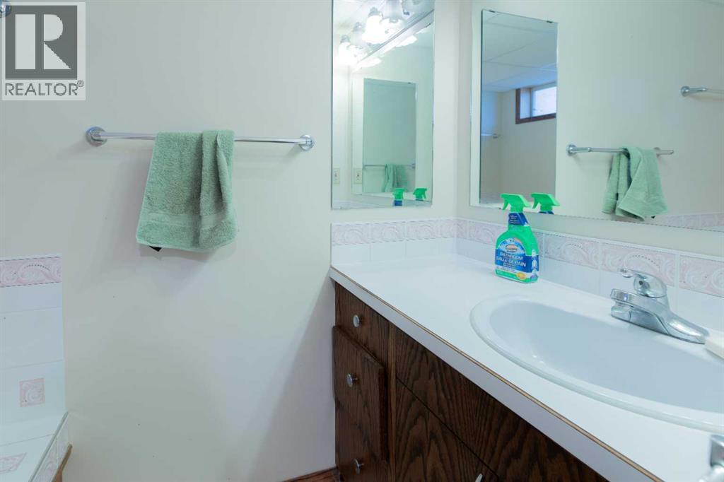 1416 18 Street N, Lethbridge, Alberta  T1H 3H9 - Photo 32 - A2297311