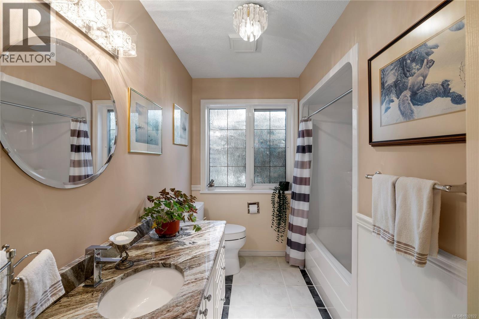 566 Crescent Rd W, Qualicum Beach, British Columbia  V9K 1J2 - Photo 39 - 1032822