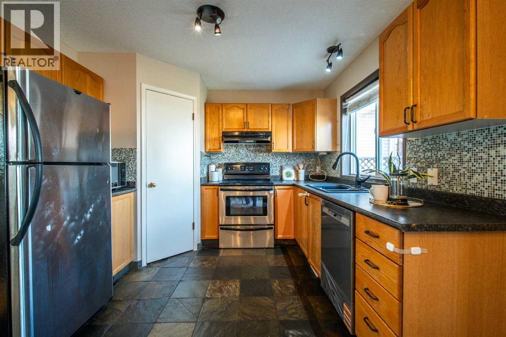 84 Hidden Green Nw, Calgary, Alberta  T3A 5K7 - Photo 14 - A2296267