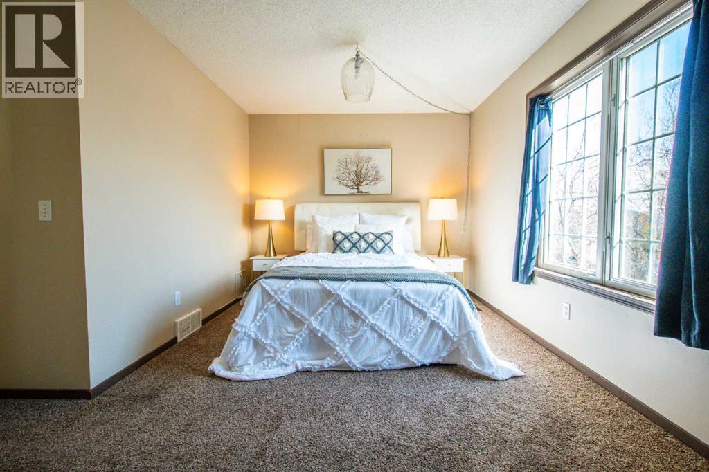 84 Hidden Green Nw, Calgary, Alberta  T3A 5K7 - Photo 23 - A2296267