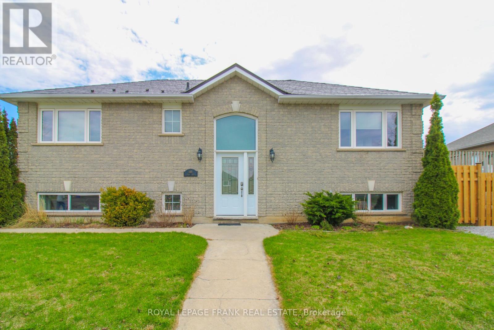 185 Milroy (Lower Unit) Drive, Peterborough, Ontario  K9H 7N7 - Photo 2 - X13040072