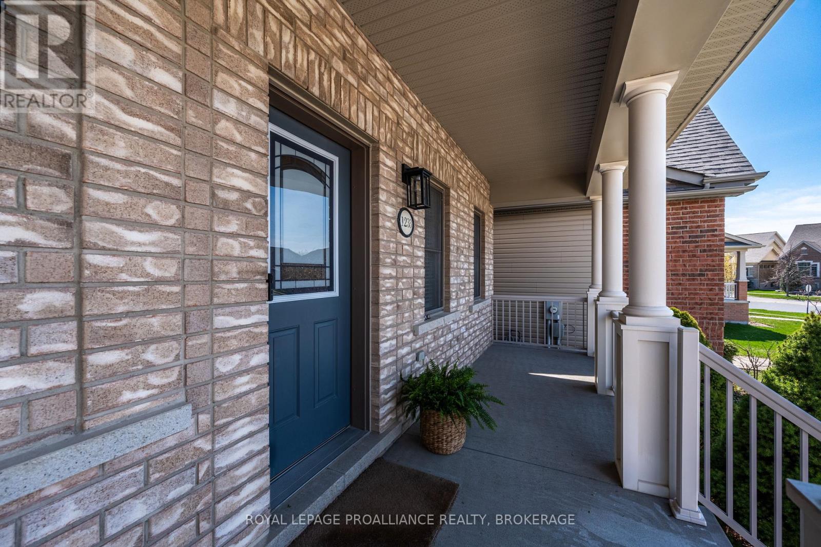 1233 Crossfield Avenue, Kingston, Ontario  K7P 0A5 - Photo 2 - X13040046