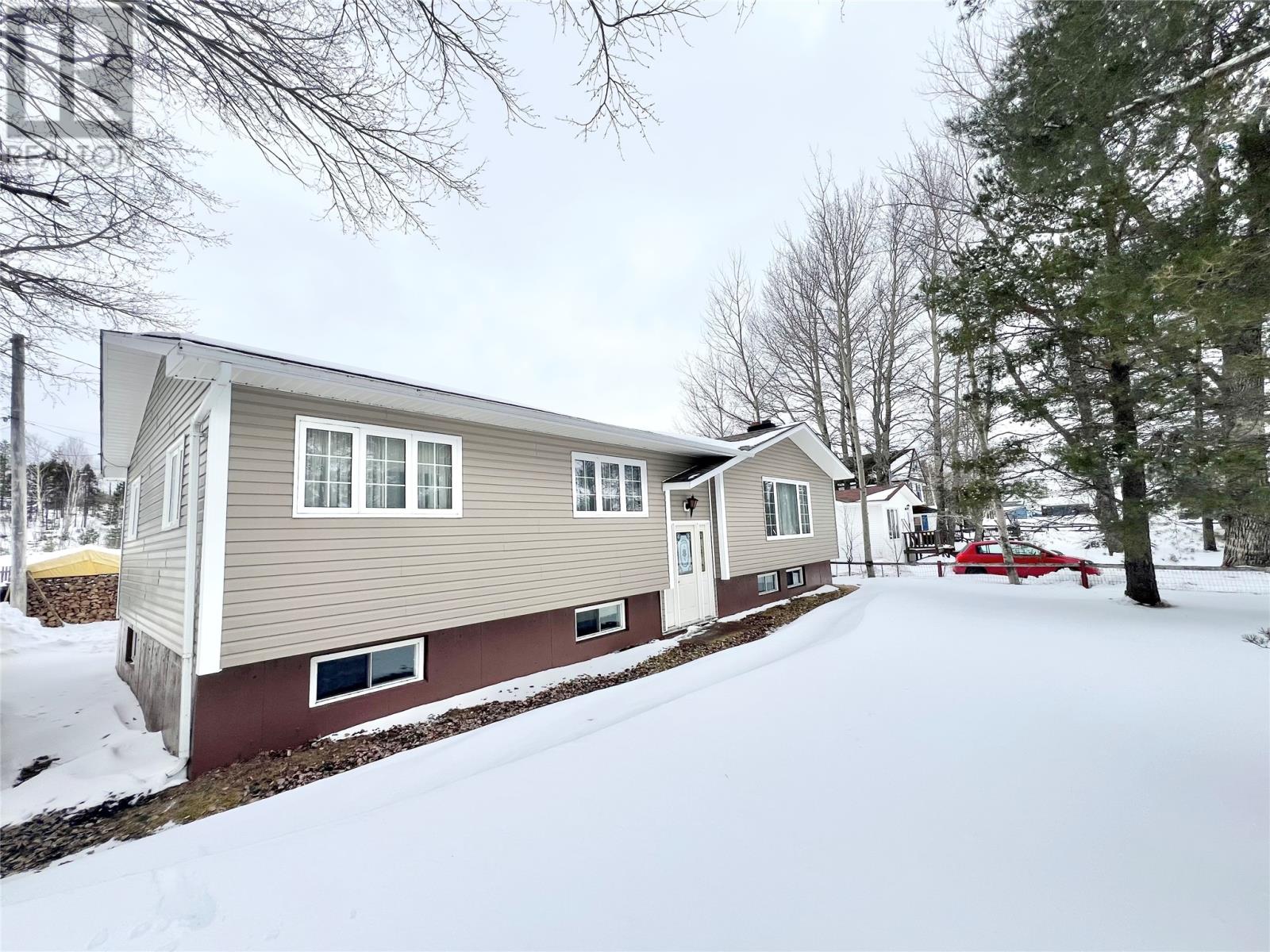 15 Church Road, Badger, Newfoundland & Labrador  A0H 1A0 - Photo 3 - 1296511