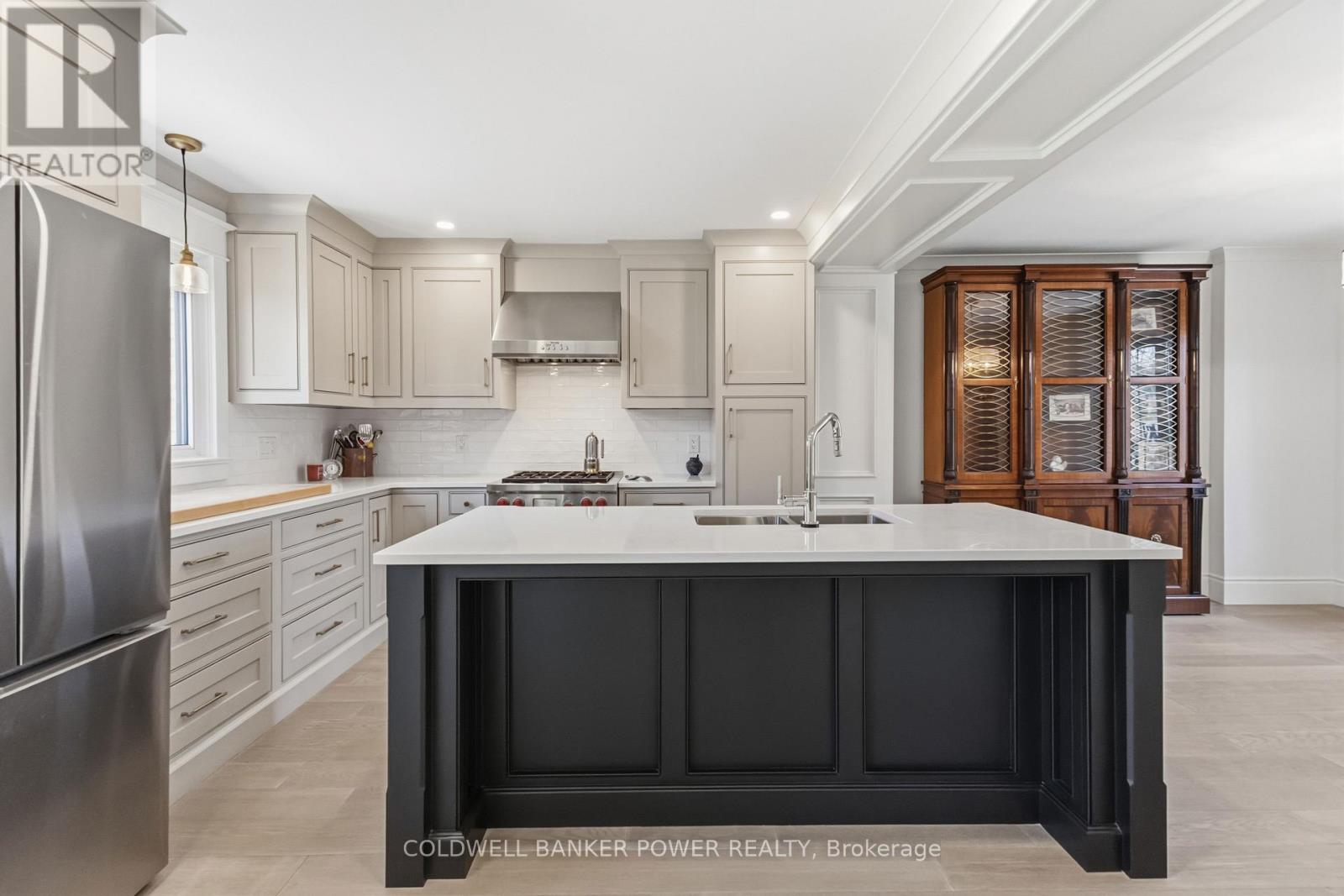 54 Lloyd Manor Crescent, London North, Ontario  N6H 3Z3 - Photo 19 - X13040094