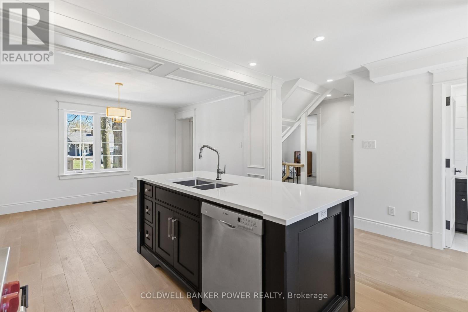 54 Lloyd Manor Crescent, London North, Ontario  N6H 3Z3 - Photo 24 - X13040094