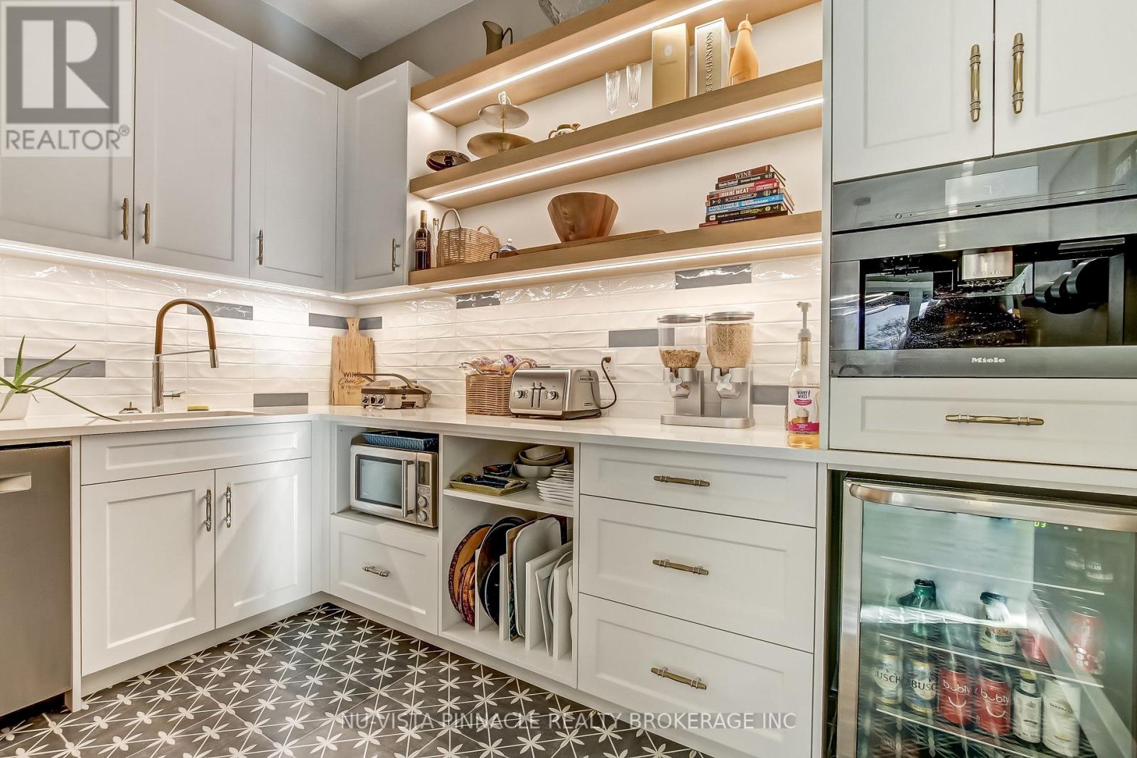 5233 Line 2 Line, Perth South (Blanshard), Ontario  N0M 1V0 - Photo 16 - X13040096