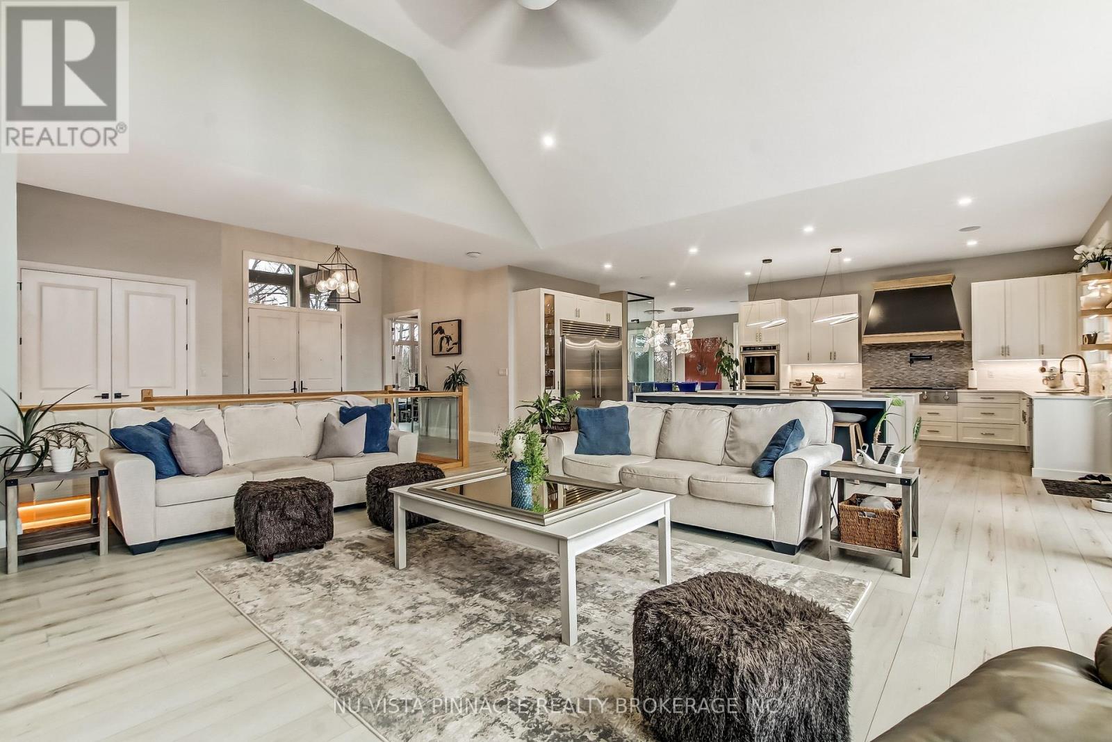 5233 Line 2 Line, Perth South (Blanshard), Ontario  N0M 1V0 - Photo 8 - X13040096