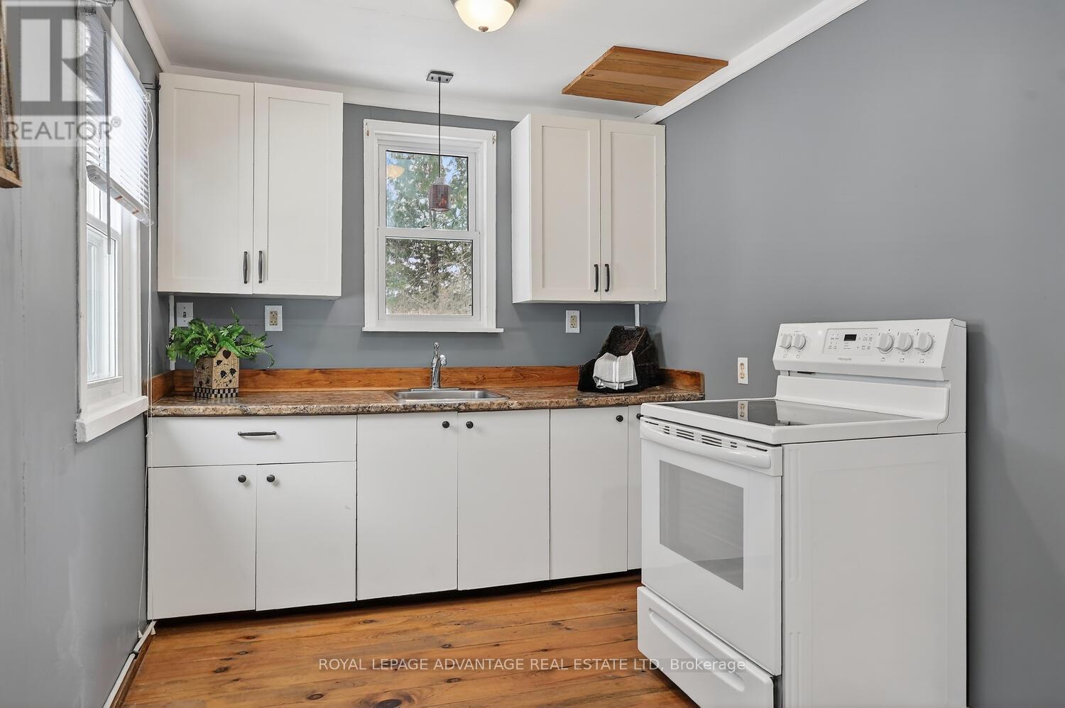 236 Hall's Lane, Tay Valley, Ontario  K7H 3C9 - Photo 10 - X12856522