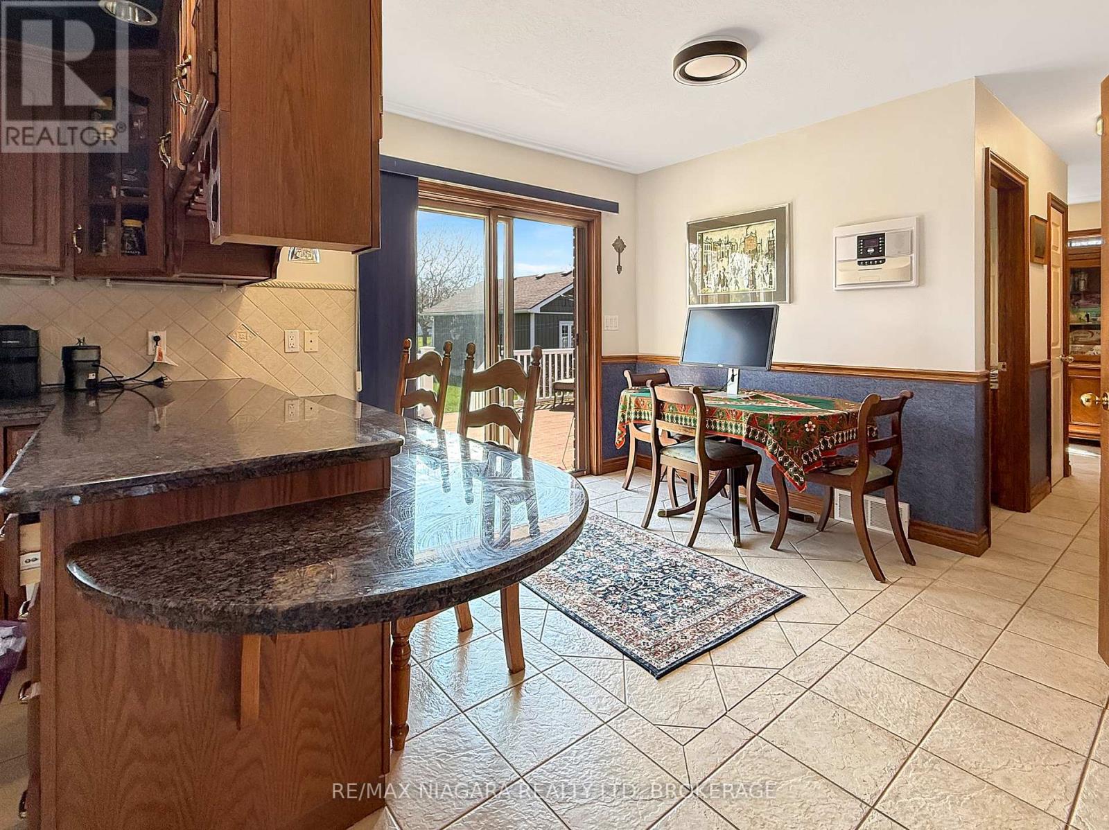 430 Gorham Road, Fort Erie, Ontario  L0S 1N0 - Photo 6 - X12705910