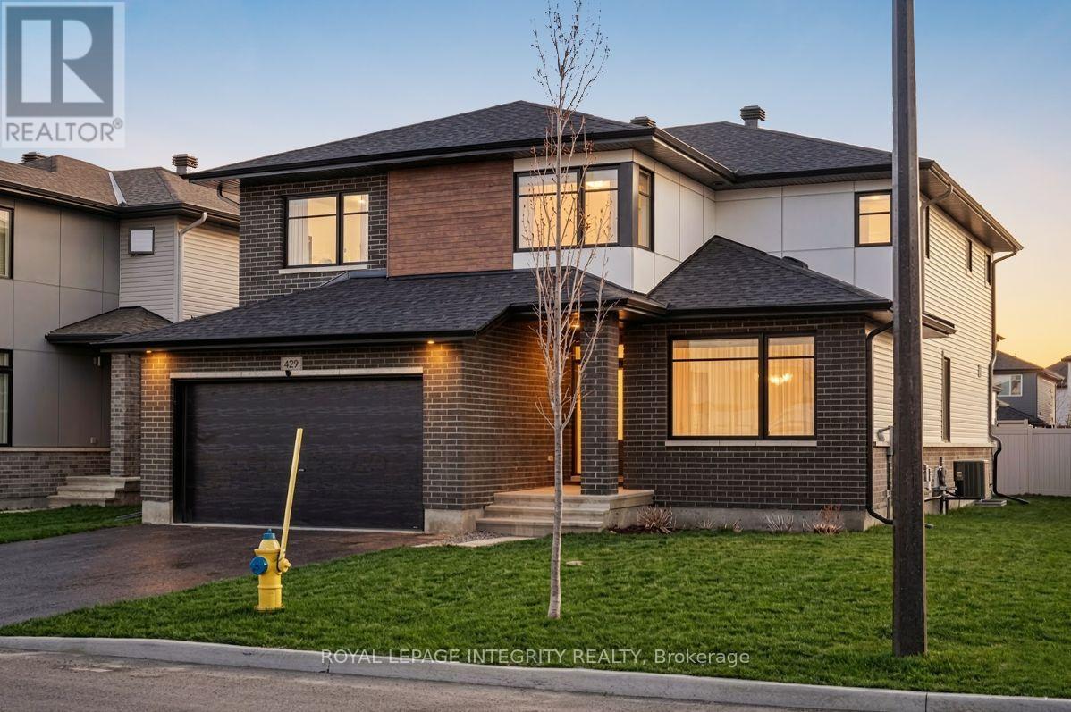 429 Gidran Circle, Ottawa, Ontario  K2V 0P5 - Photo 2 - X13038526