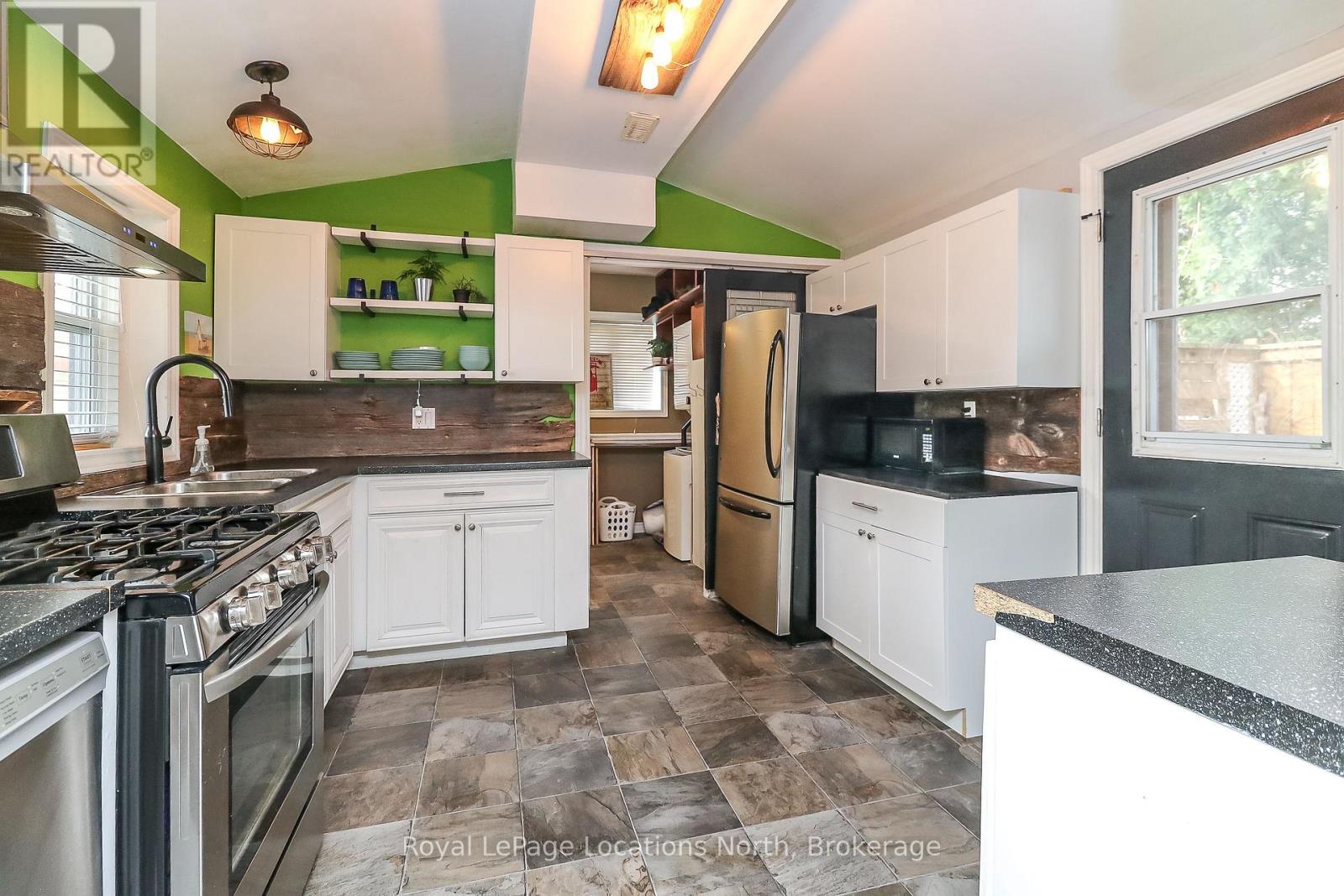 74 Rodney Street, Collingwood, Ontario  L9Y 1C8 - Photo 13 - S13040028