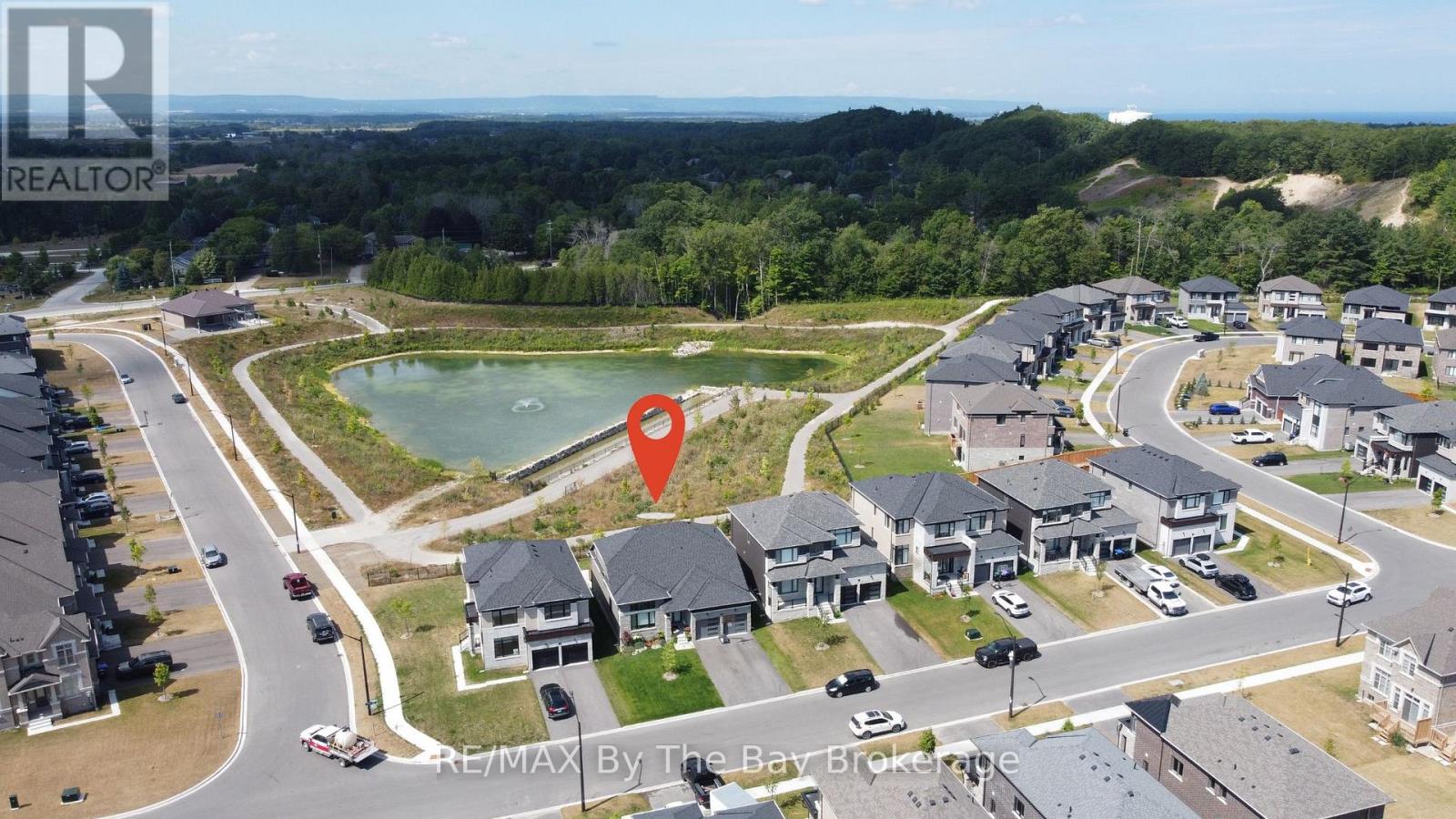 33 Nicort Road, Wasaga Beach, Ontario  L9Z 1J7 - Photo 2 - S13040062