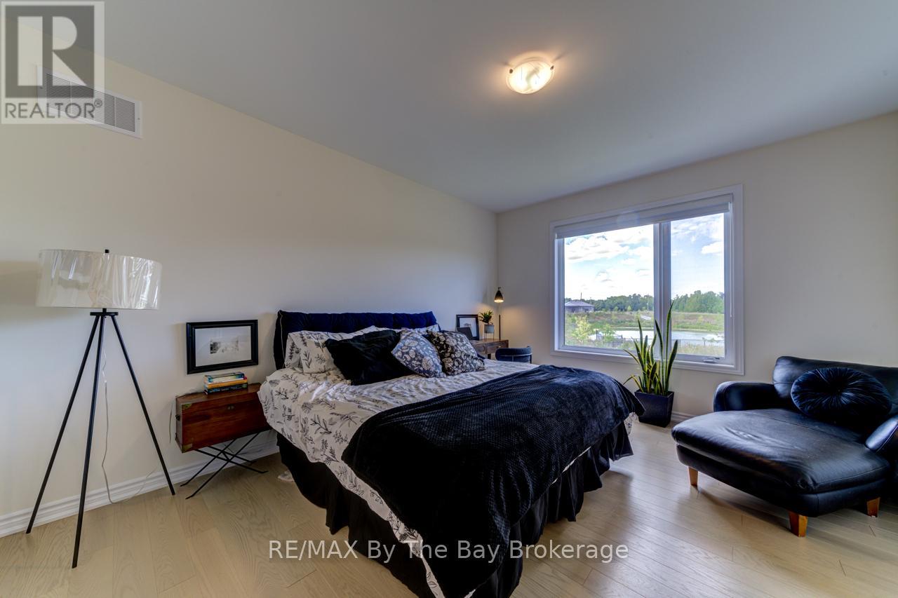 33 Nicort Road, Wasaga Beach, Ontario  L9Z 1J7 - Photo 21 - S13040062