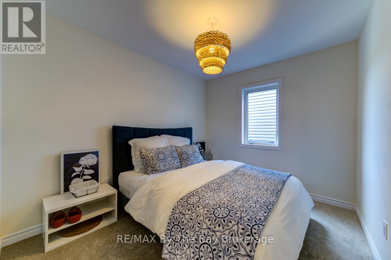 33 Nicort Road, Wasaga Beach, Ontario  L9Z 1J7 - Photo 28 - S13040062