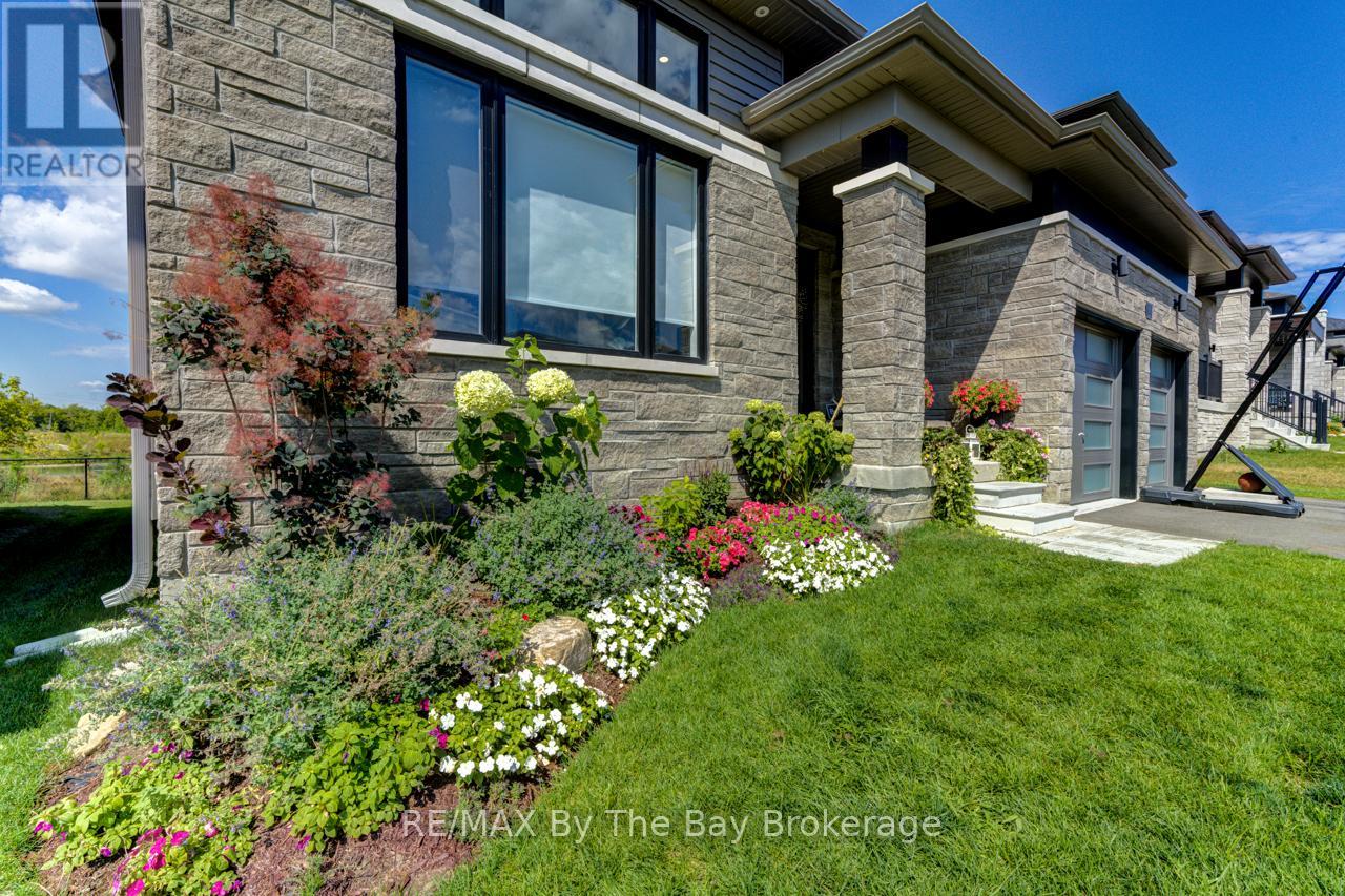 33 Nicort Road, Wasaga Beach, Ontario  L9Z 1J7 - Photo 3 - S13040062