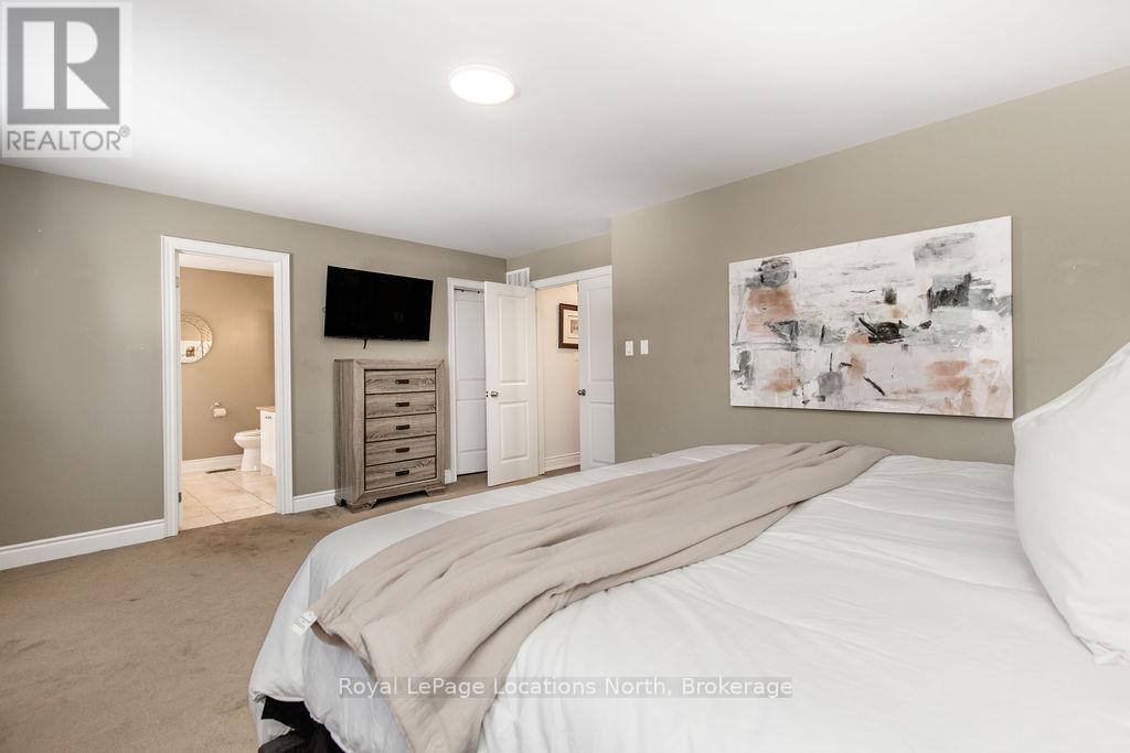 11 Christy Drive, Wasaga Beach, Ontario  L9Z 1S7 - Photo 16 - S13040118