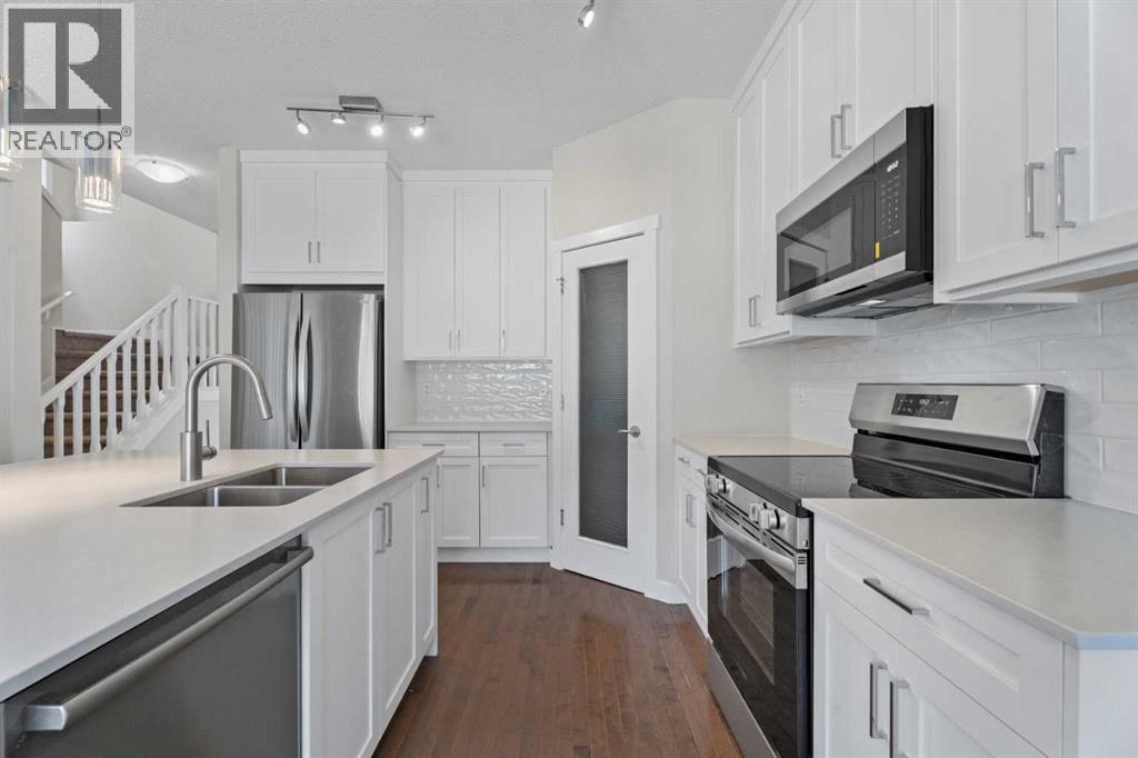 108 Drake Landing Court, Okotoks, Alberta  T1S 2M3 - Photo 16 - A2304866