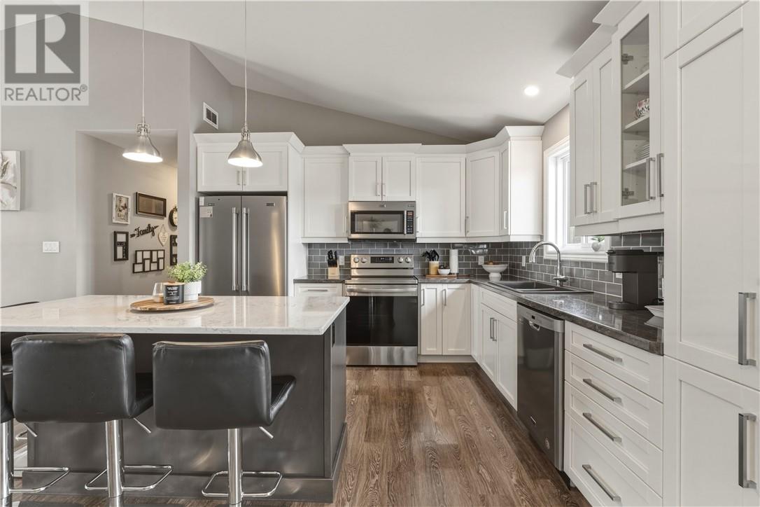 297 Timberglade Court, Hanmer, Ontario  P3P 0C4 - Photo 8 - 2127288