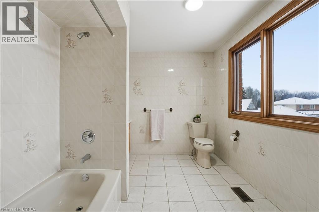 75 Ludlow Crescent, Brantford, Ontario  N3P 1X2 - Photo 24 - 40811659