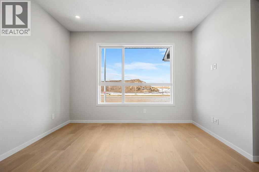 213 Bridgeport Gate, Chestermere, Alberta  T1X 3E2 - Photo 3 - A2300235