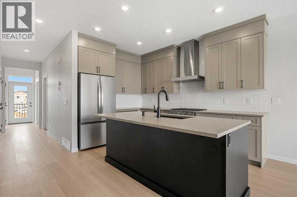 213 Bridgeport Gate, Chestermere, Alberta  T1X 3E2 - Photo 9 - A2300235