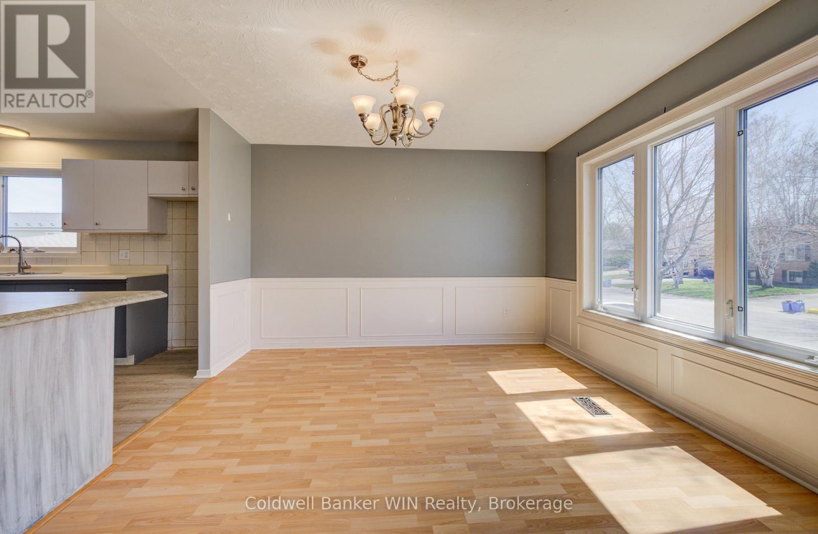 103 Melissa Crescent, Wellington North, Ontario  N0G 2L3 - Photo 11 - X13040006