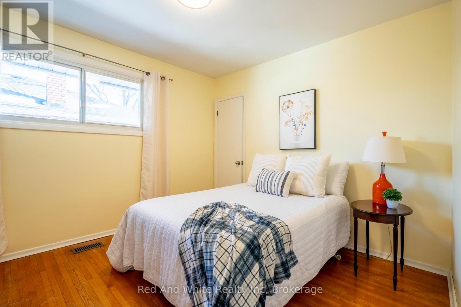 1034 Winterhalt Avenue, Cambridge, Ontario  N3H 4J9 - Photo 16 - X13040052