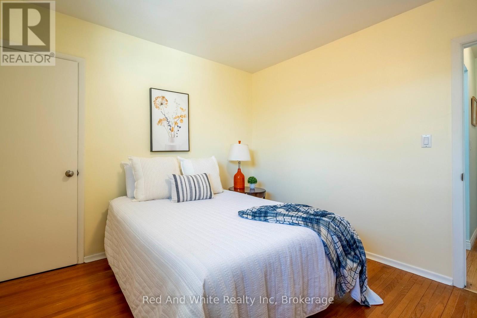 1034 Winterhalt Avenue, Cambridge, Ontario  N3H 4J9 - Photo 17 - X13040052