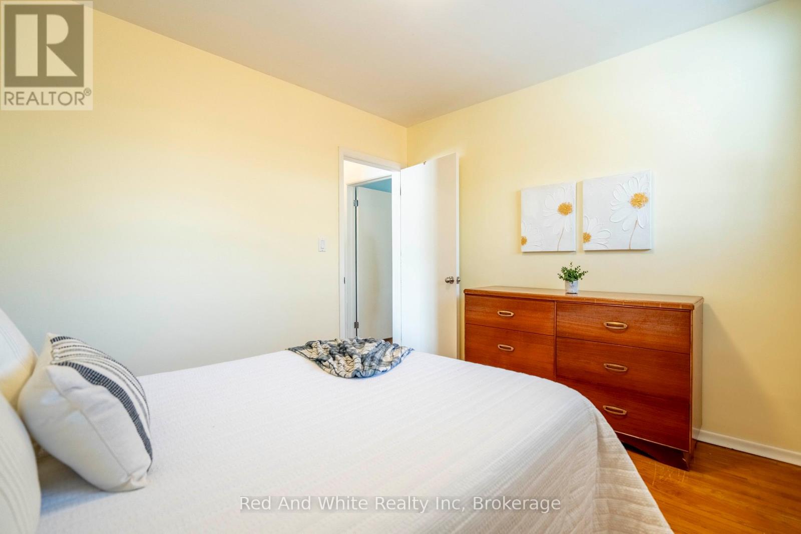 1034 Winterhalt Avenue, Cambridge, Ontario  N3H 4J9 - Photo 18 - X13040052