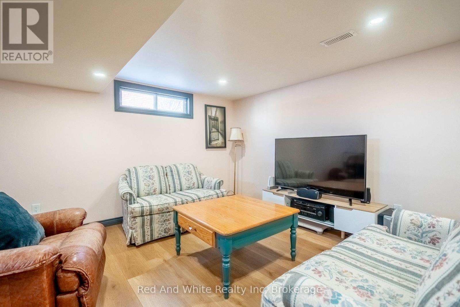 1034 Winterhalt Avenue, Cambridge, Ontario  N3H 4J9 - Photo 27 - X13040052