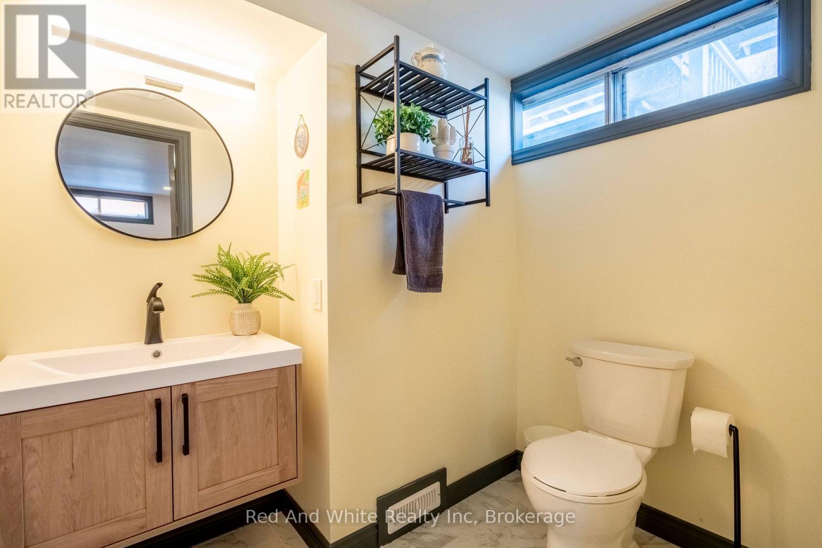 1034 Winterhalt Avenue, Cambridge, Ontario  N3H 4J9 - Photo 35 - X13040052