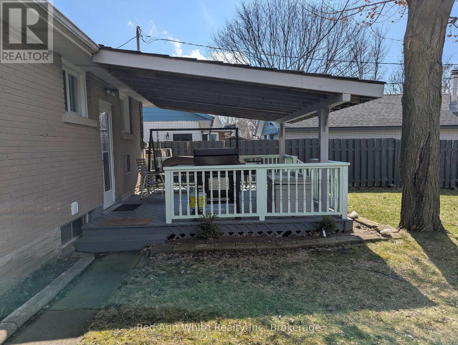 1034 Winterhalt Avenue, Cambridge, Ontario  N3H 4J9 - Photo 38 - X13040052