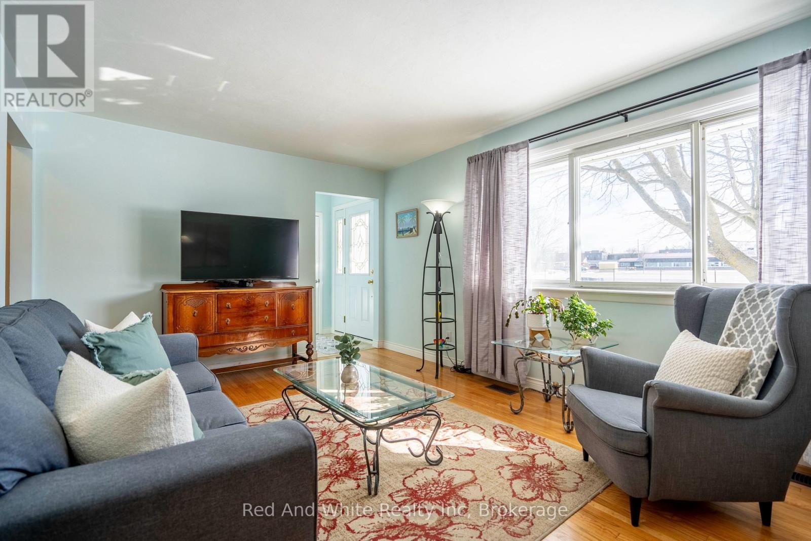 1034 Winterhalt Avenue, Cambridge, Ontario  N3H 4J9 - Photo 5 - X13040052